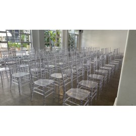 Tiffany chairs (clear)